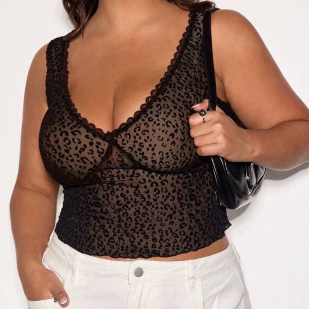 Forever 21 Black Leopard Print Crop Top